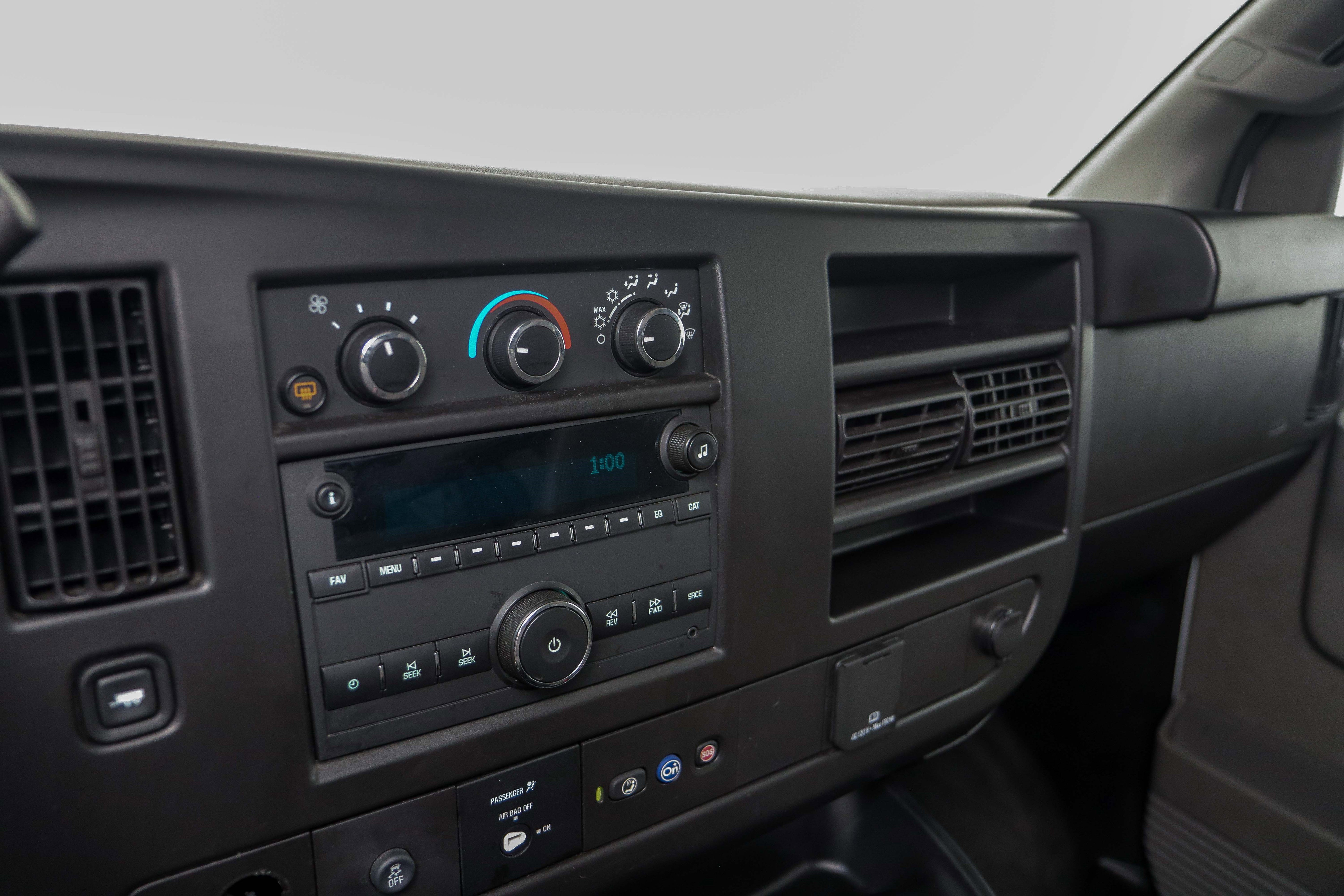 Used 2023 Chevrolet Express 3500 LS RWD image 17