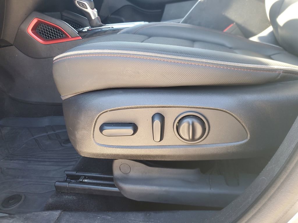 Used 2023 Chevrolet TrailBlazer RS w/ Convenience Package image 13