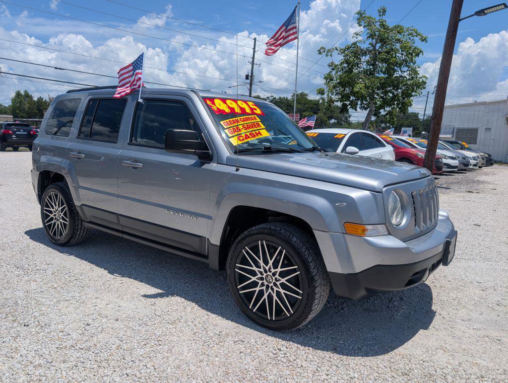 Used 2016 Jeep Patriot Sport w/ Power Value Group FWD image 3
