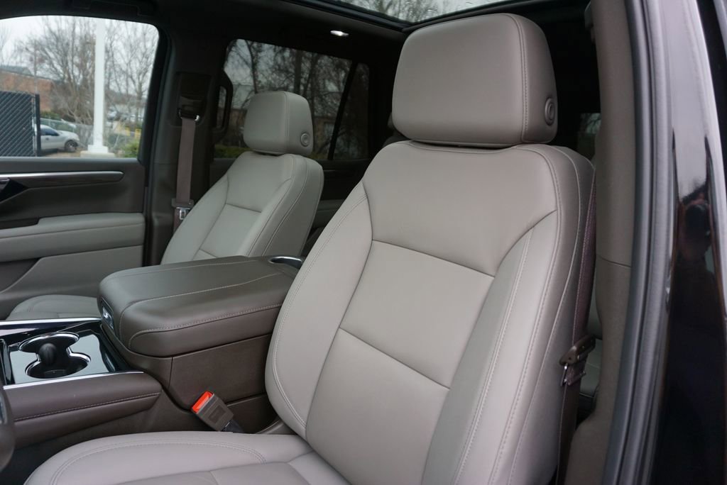 Used 2025 Chevrolet Tahoe Z71 w/ Z71 Off-Road Package image 11