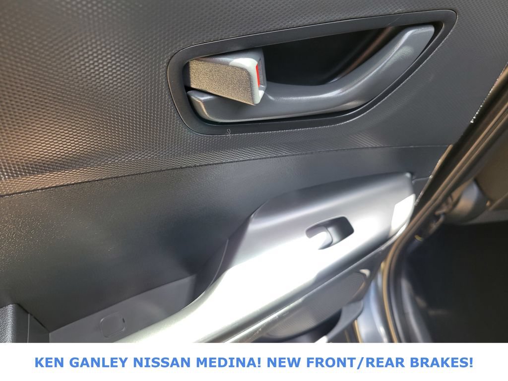 Used 2022 Hyundai Kona SE AWD/4WD image 39