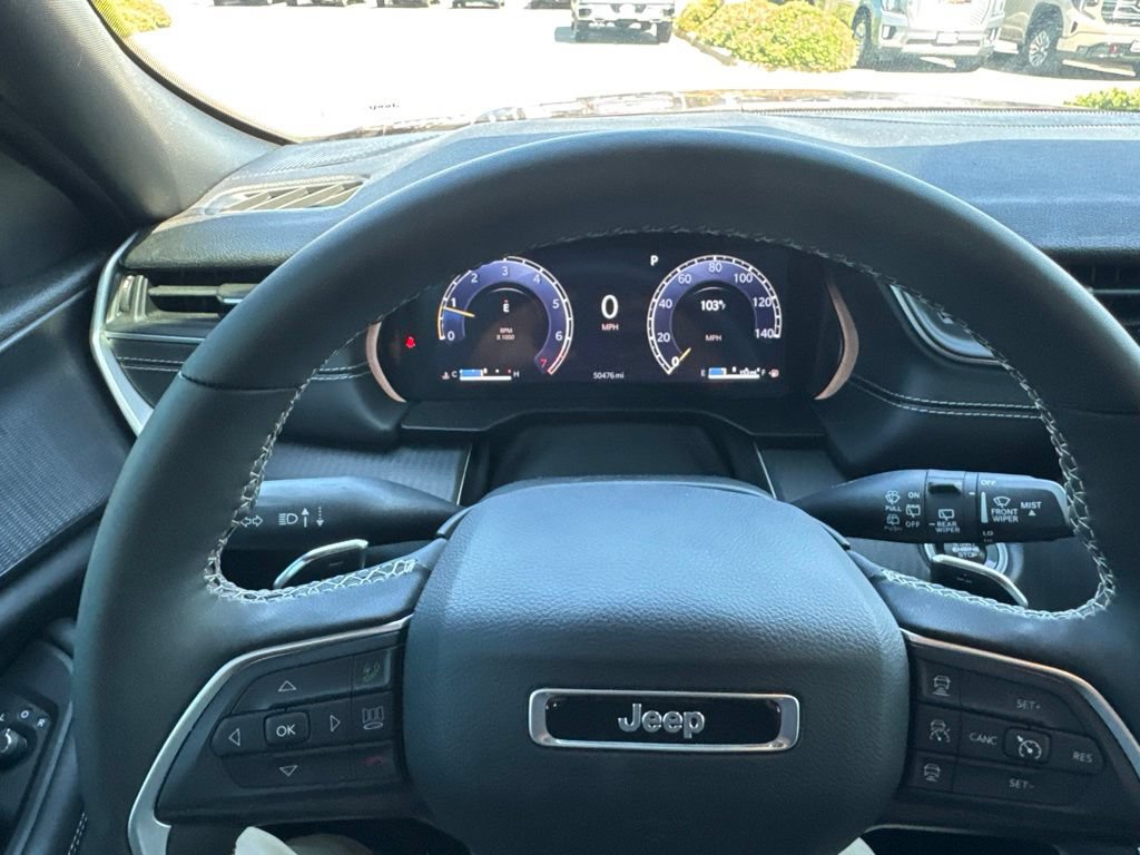 Used 2024 Jeep Grand Cherokee Altitude AWD/4WD image 30