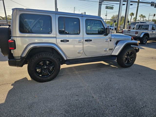 Used 2021 Jeep Wrangler Unlimited Sahara AWD/4WD image 6