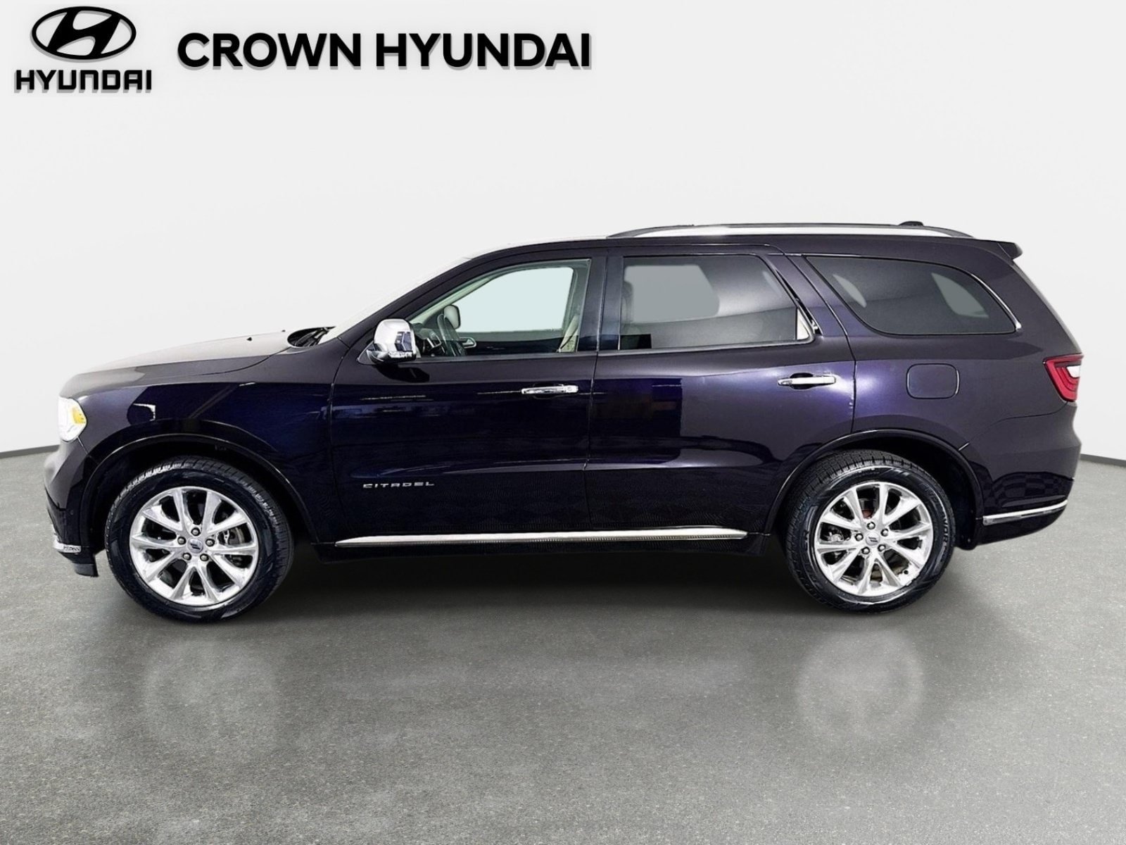 Used 2019 Dodge Durango Citadel w/ Technology Group AWD/4WD image 9
