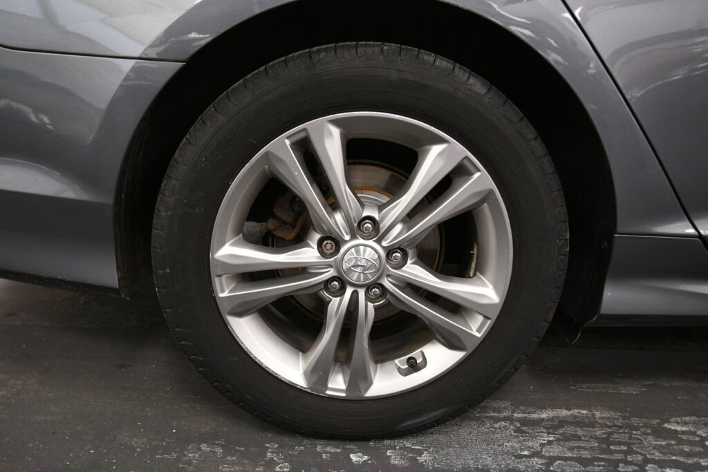 Used 2018 Hyundai Sonata SEL w/ Cargo Package image 30