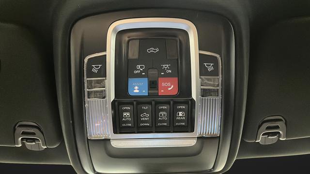 New 2026 RAM 1500 Laramie AWD/4WD image 33