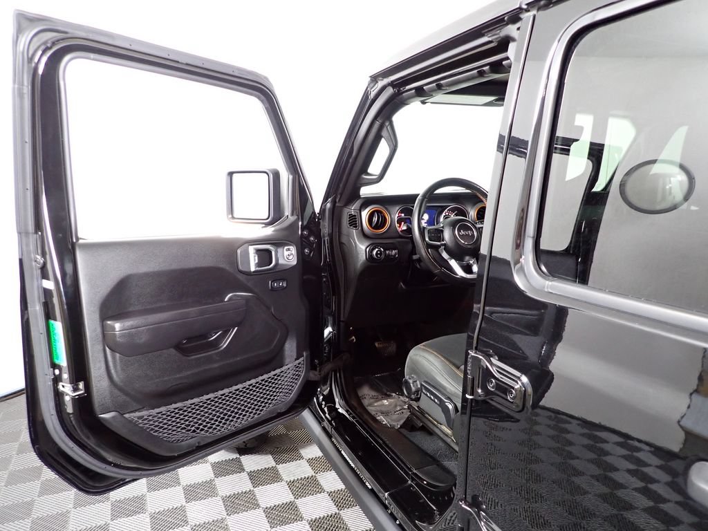 Used 2022 Jeep Gladiator Mojave w/ Cold Weather Group AWD/4WD image 19