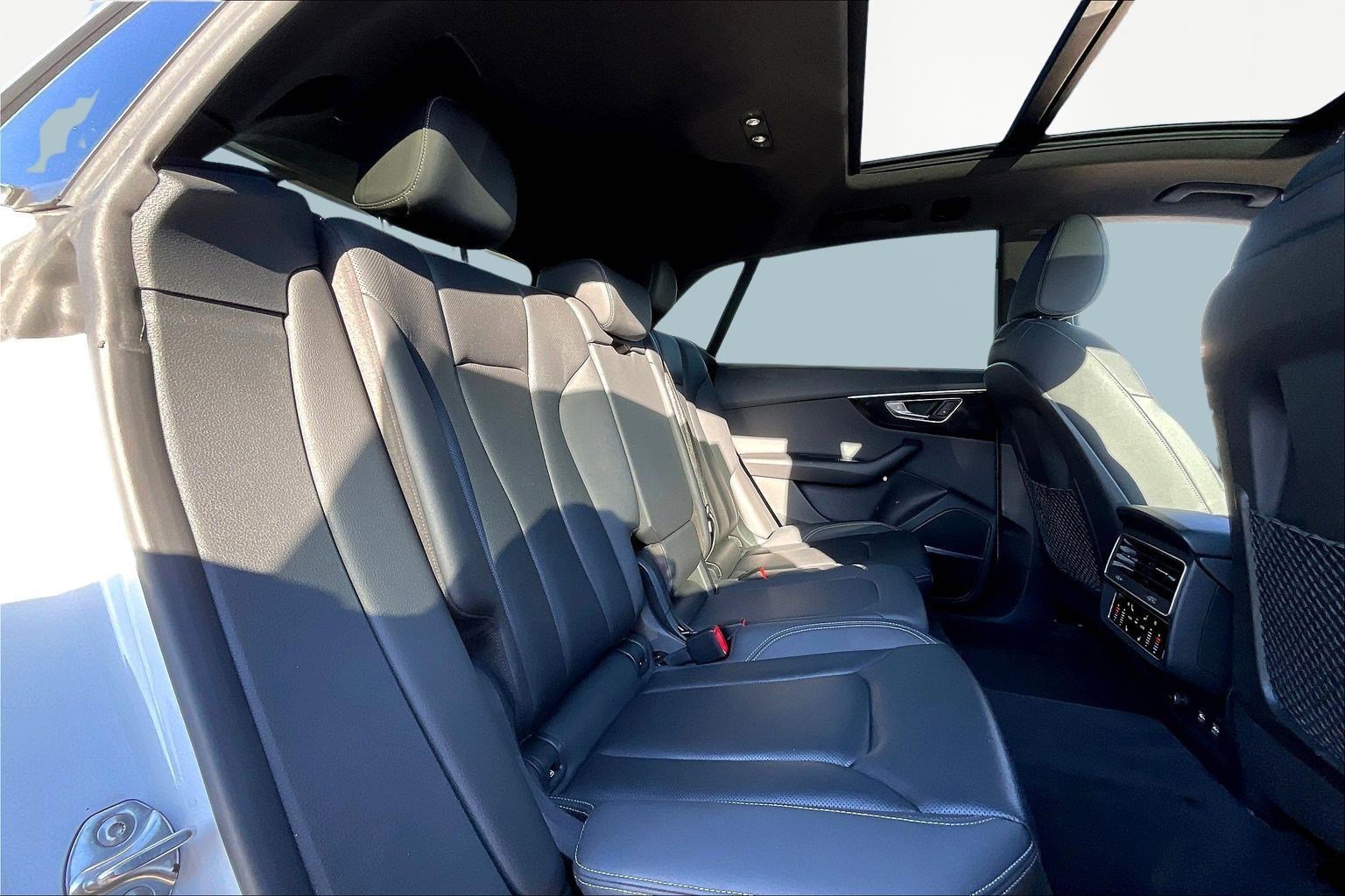 Used 2019 Audi Q8 Prestige image 26