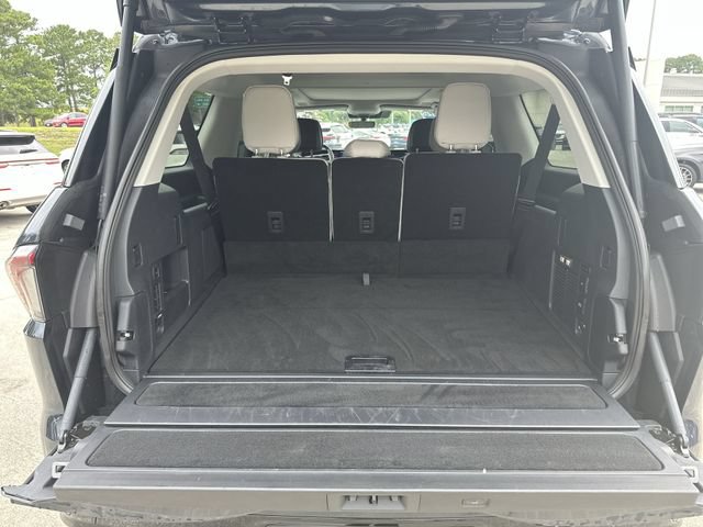 Certified 2025 Lincoln Navigator L Reserve AWD/4WD image 26