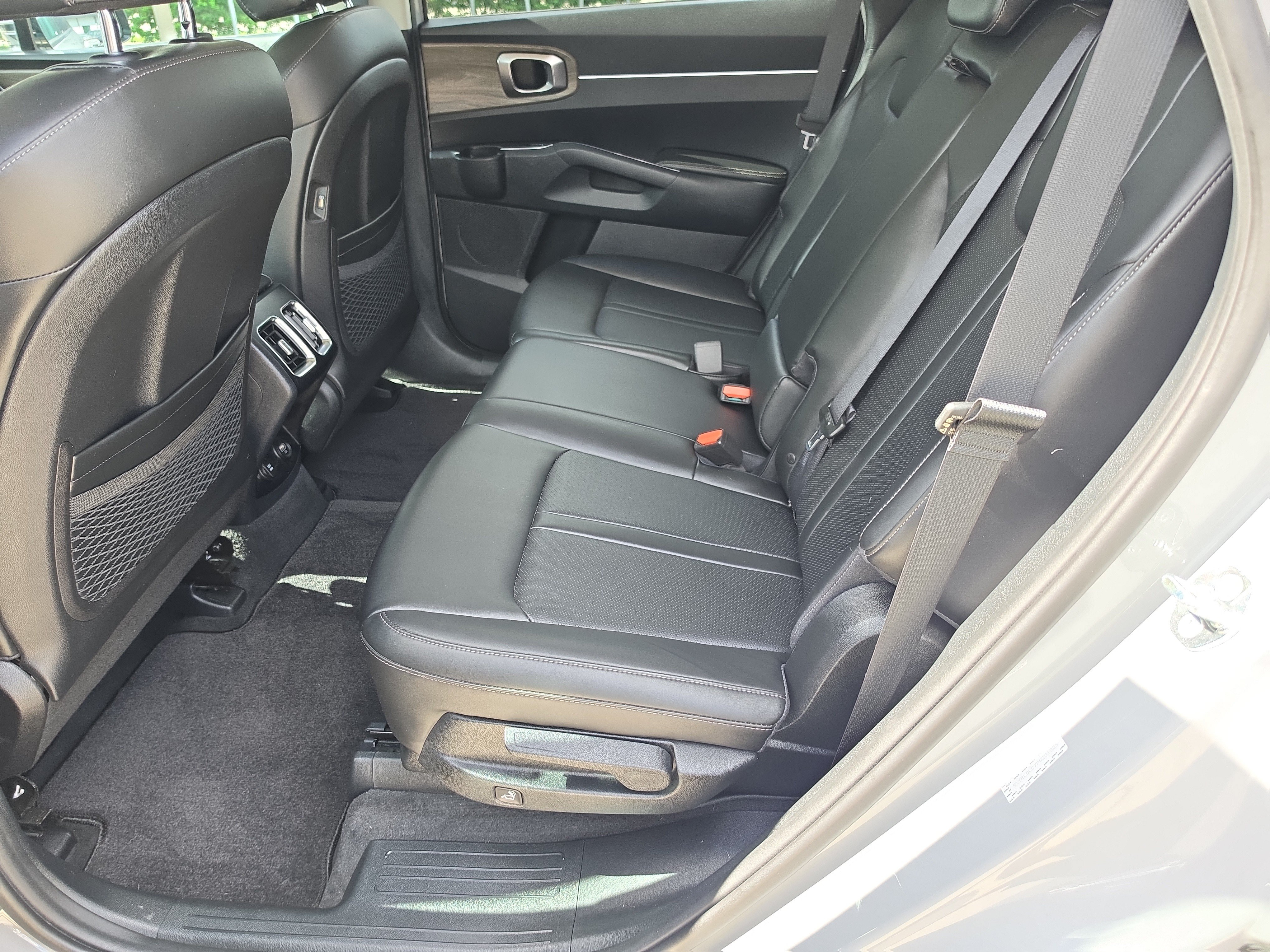 Used 2023 Kia Sorento S AWD/4WD image 16