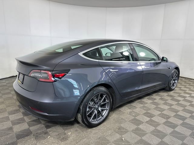 Used 2018 Tesla Model 3 Mid Range image 3
