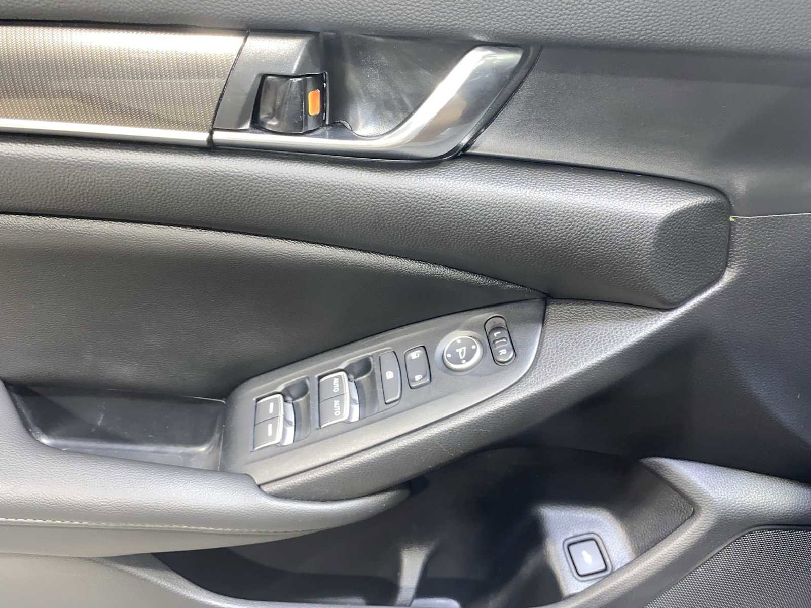 Used 2022 Honda Accord Sport image 22