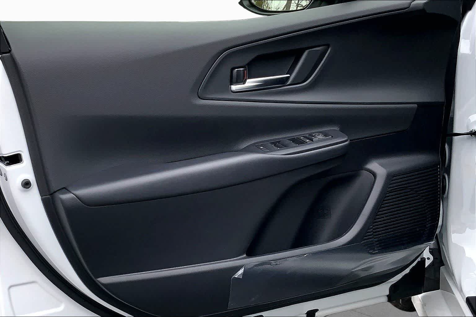 New 2026 Toyota Prius Plug-In Hybrid FWD image 10