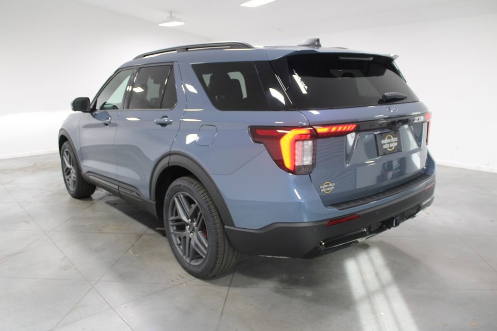 New 2026 Ford Explorer ST-Line w/ ST-Line Street Pack image 6