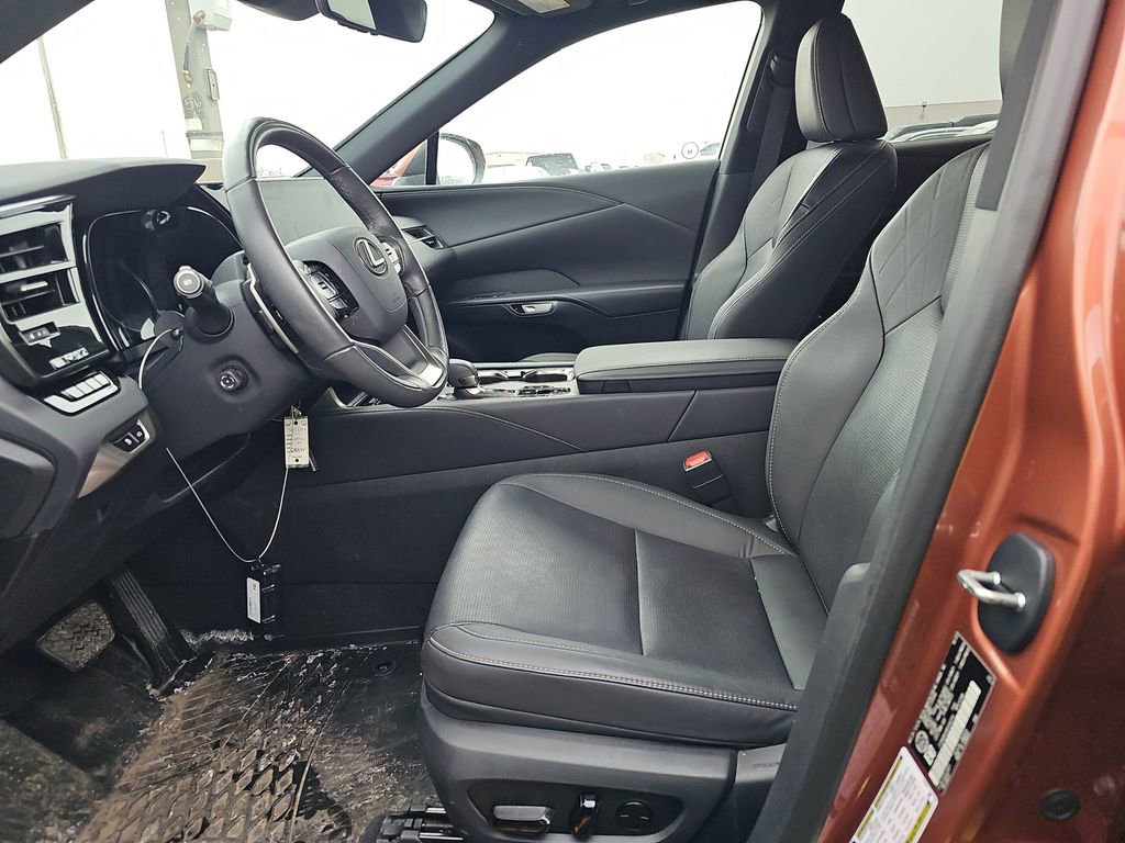 Used 2024 Lexus RX 350 AWD image 3