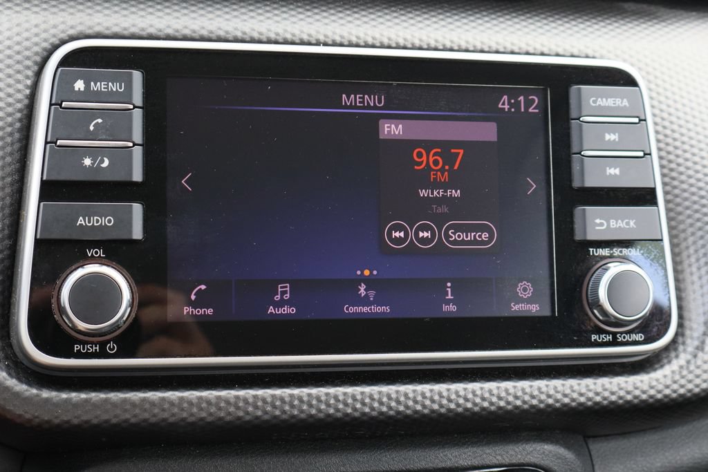 Used 2018 Nissan Kicks SV FWD image 15