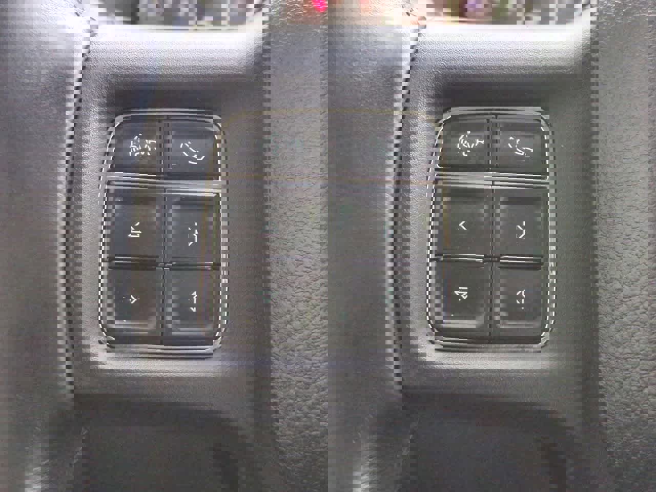 Used 2015 RAM 1500 Outdoorsman image 24