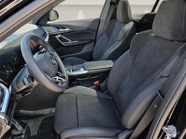 New 2026 BMW X2 xDrive28i w/ M Sport Package AWD/4WD image 17