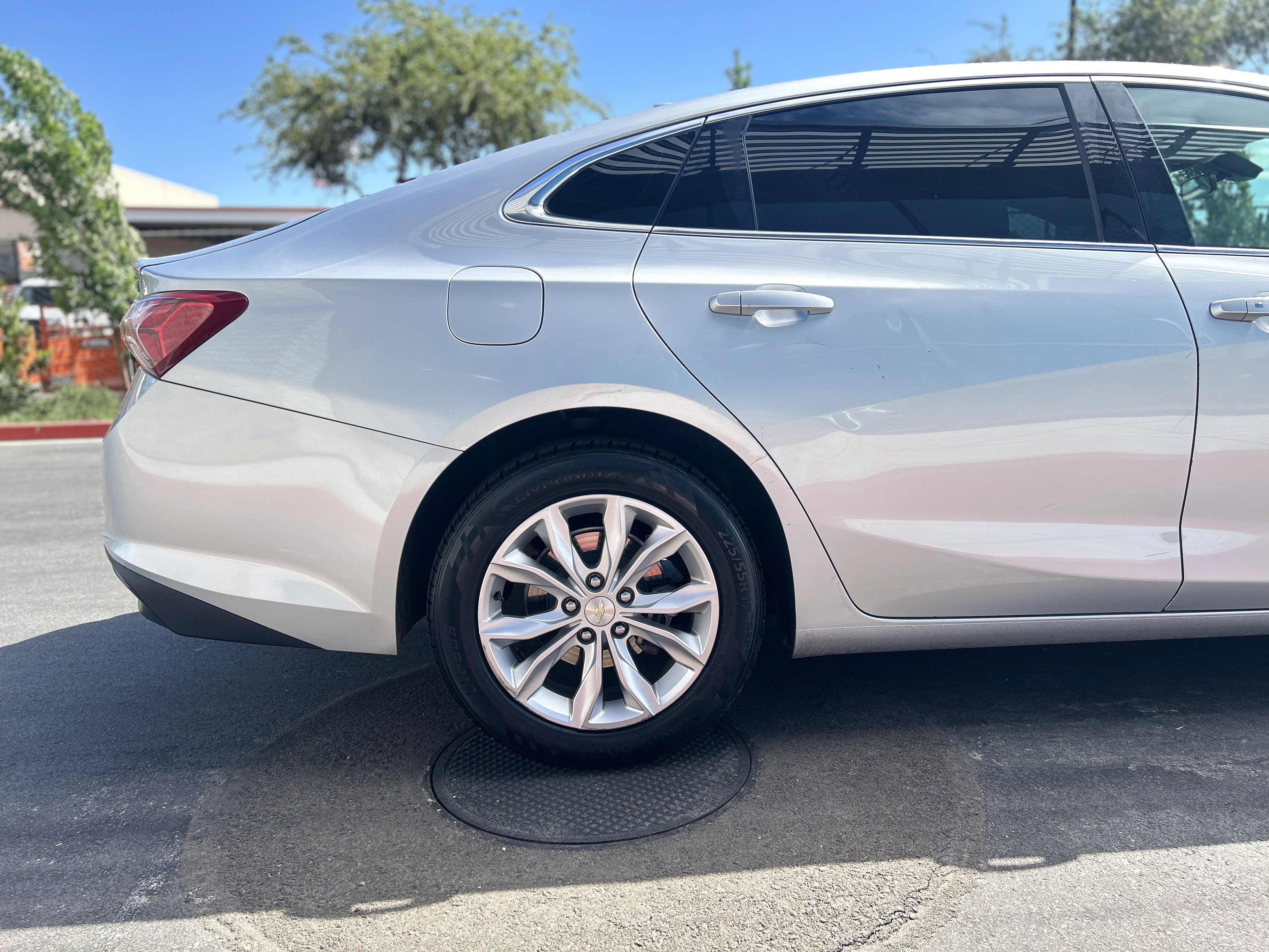 Used 2019 Chevrolet Malibu LT FWD image 18