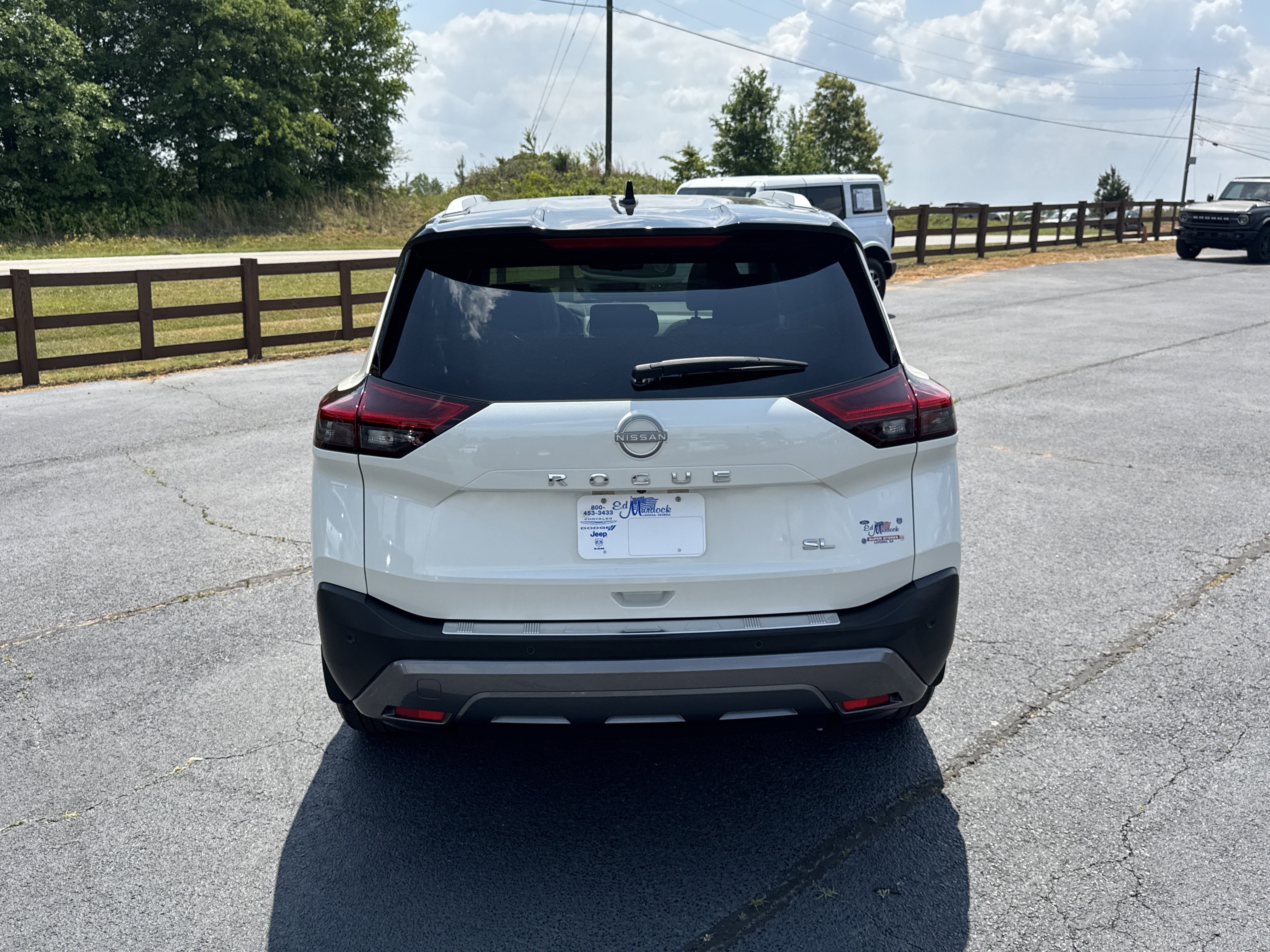 Used 2023 Nissan Rogue SL w/ SL Premium Package FWD image 6