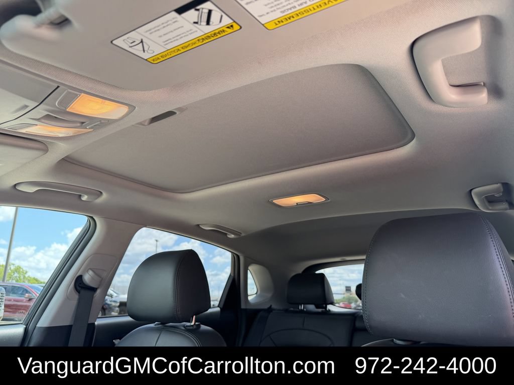 Used 2023 Hyundai Kona Limited w/ Cargo Package FWD image 29