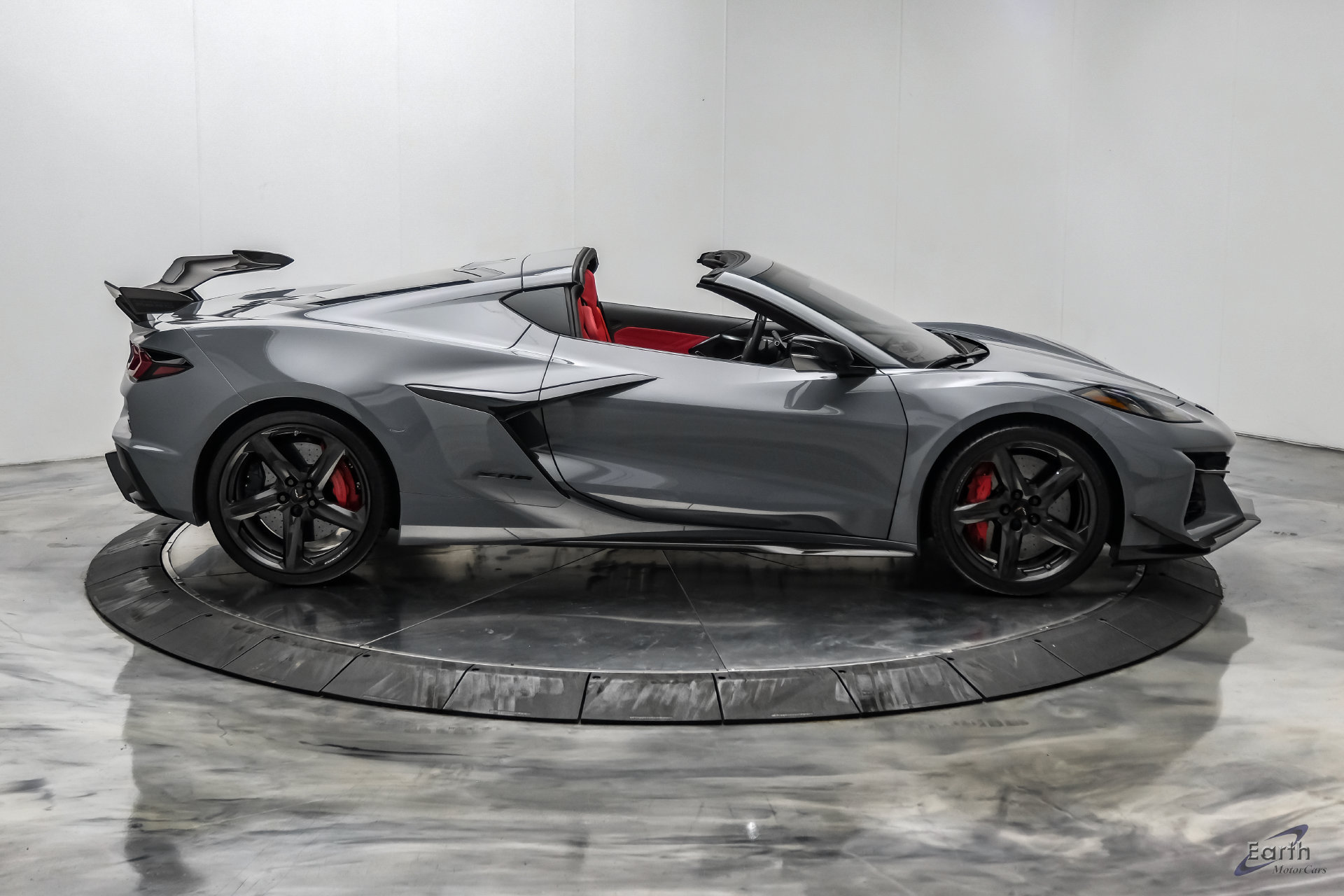Used 2025 Chevrolet Corvette Z06 w/ Z07 Performance Package RWD image 29
