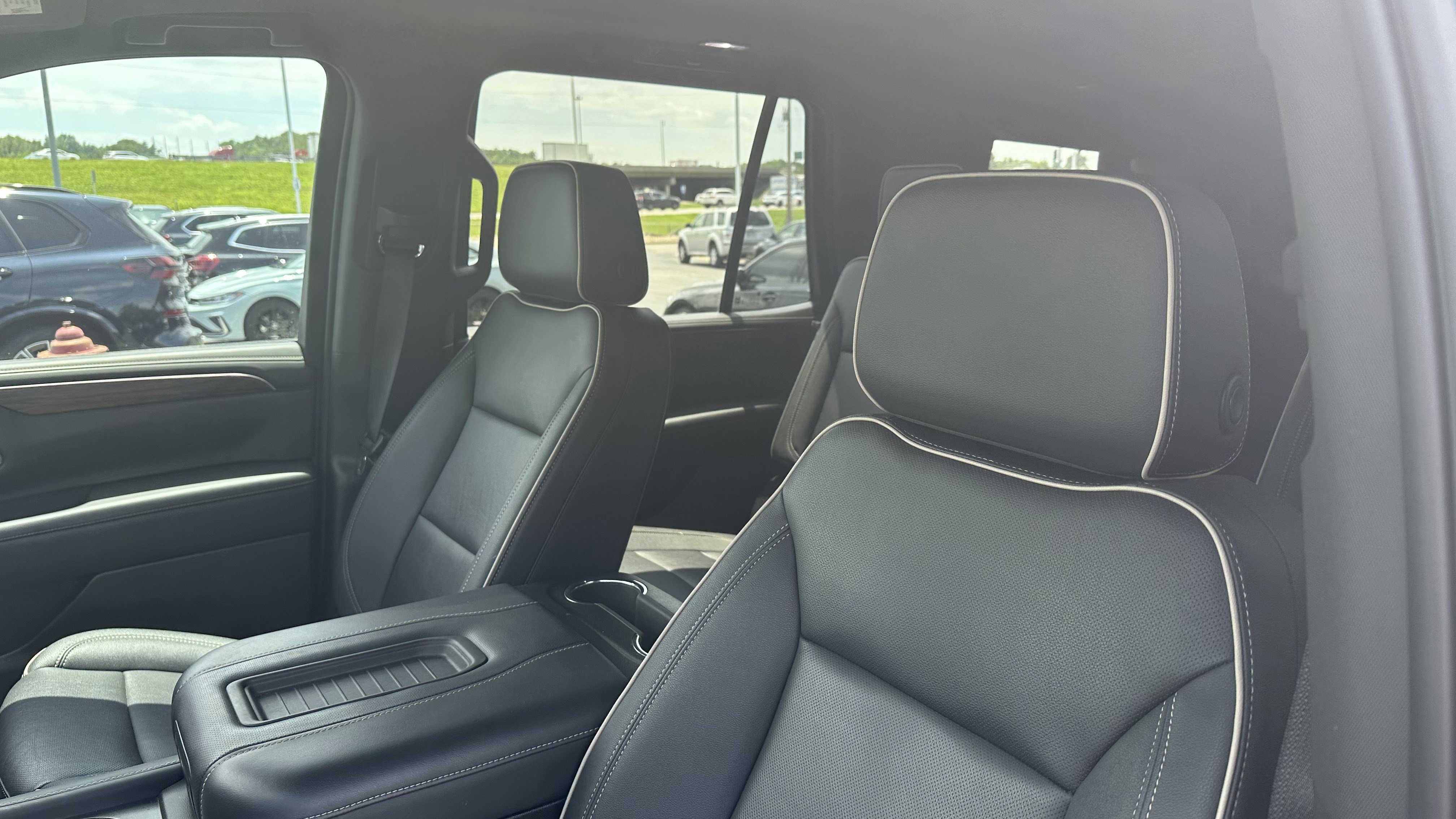 Used 2023 Chevrolet Tahoe Premier w/ Max Trailering Package AWD/4WD image 18