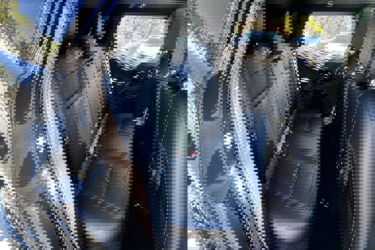 Used 2020 Land Rover Range Rover Evoque SE image 20