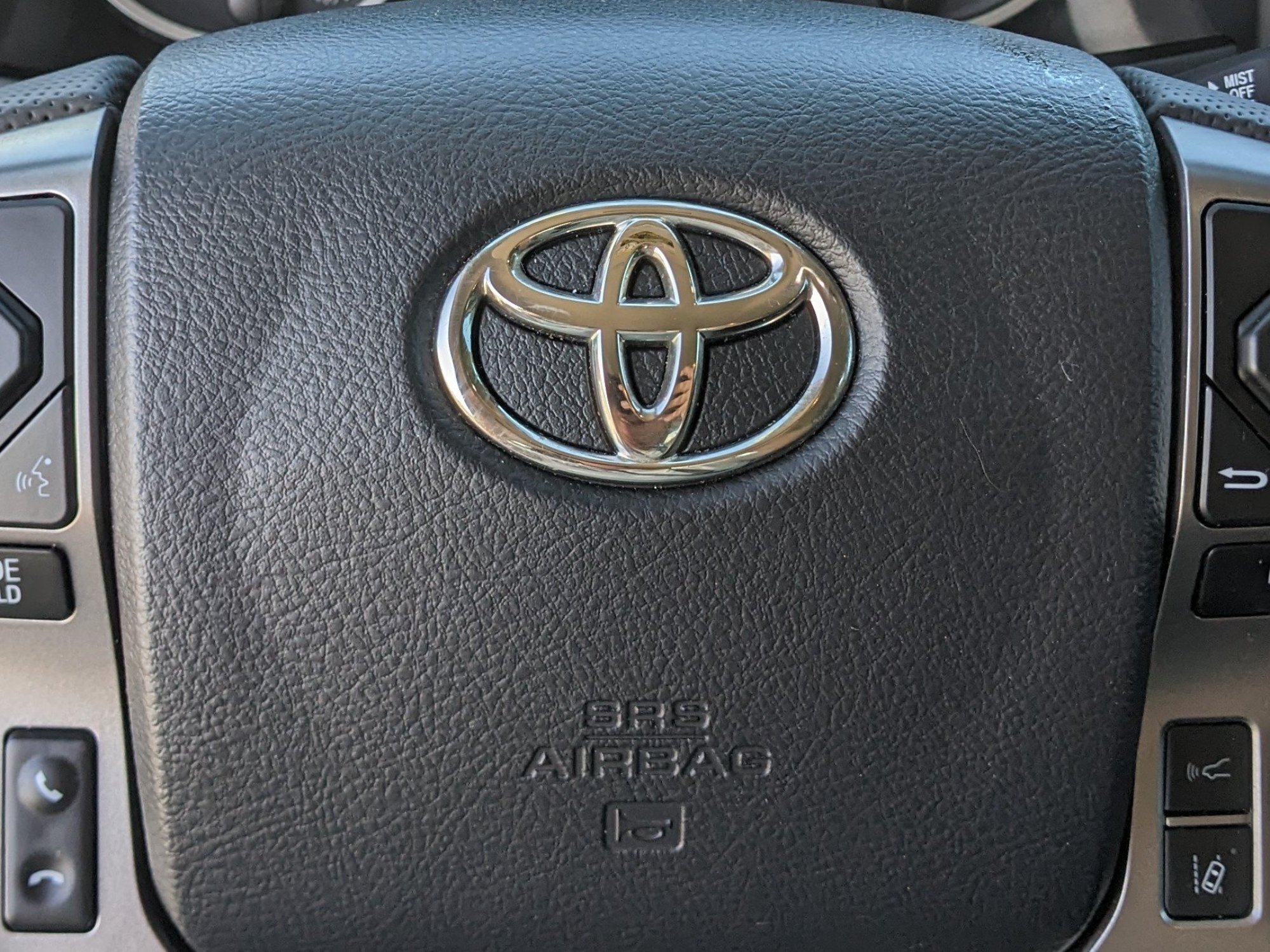 Used 2023 Toyota Tacoma SR5 RWD image 34