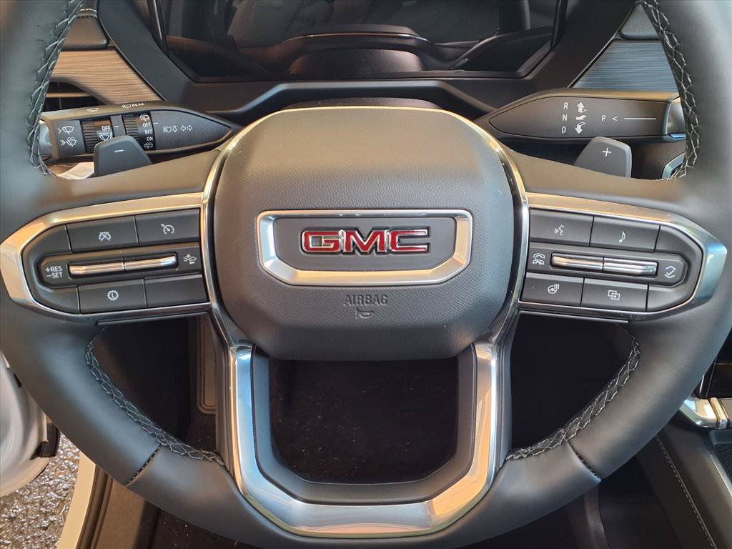 Used 2026 GMC Acadia Elevation FWD image 19