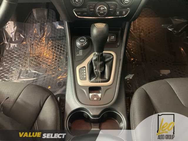 Used 2016 Jeep Cherokee Latitude w/ Comfort/Convenience Group AWD/4WD image 15