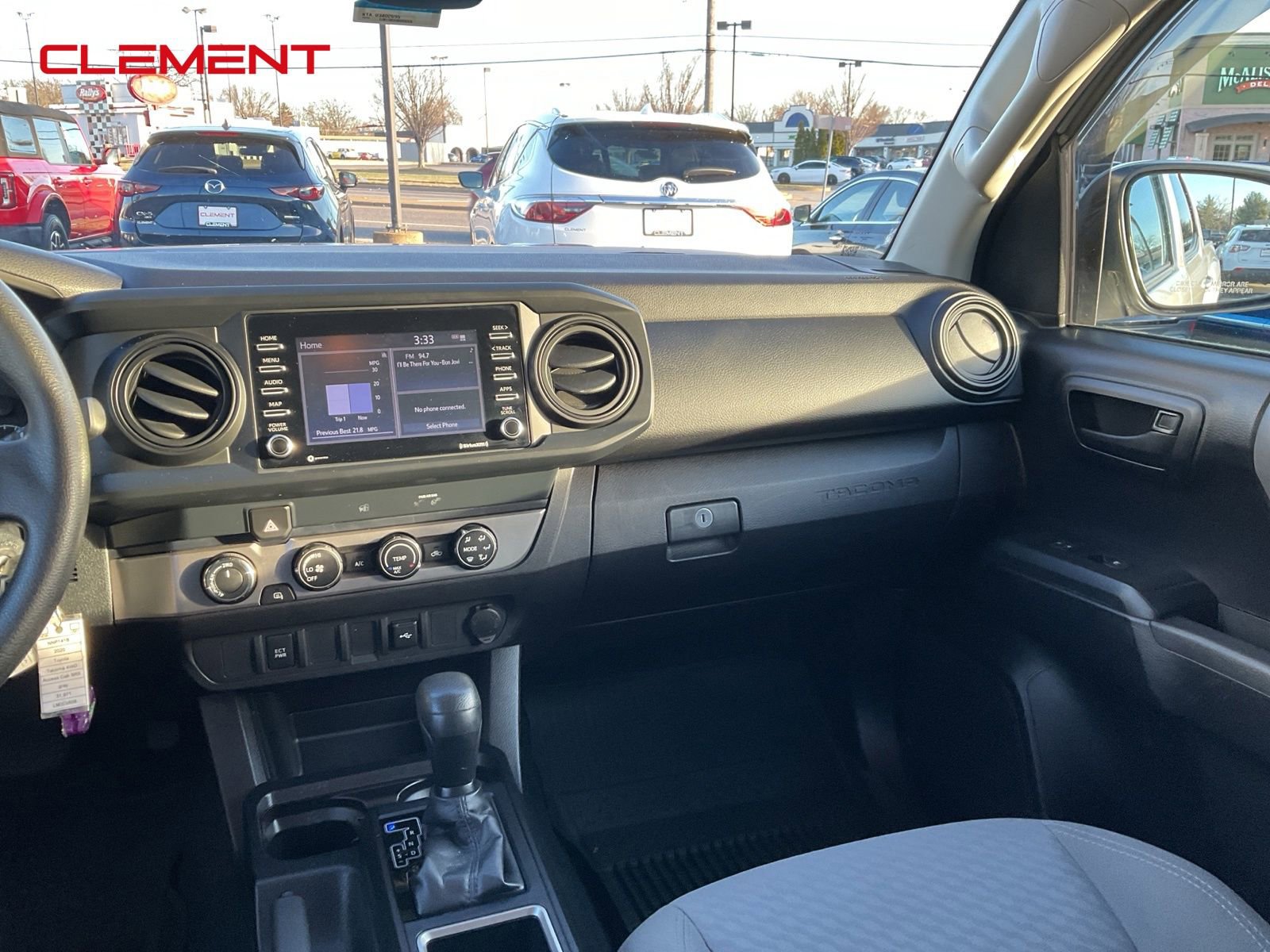 Used 2020 Toyota Tacoma SR image 12