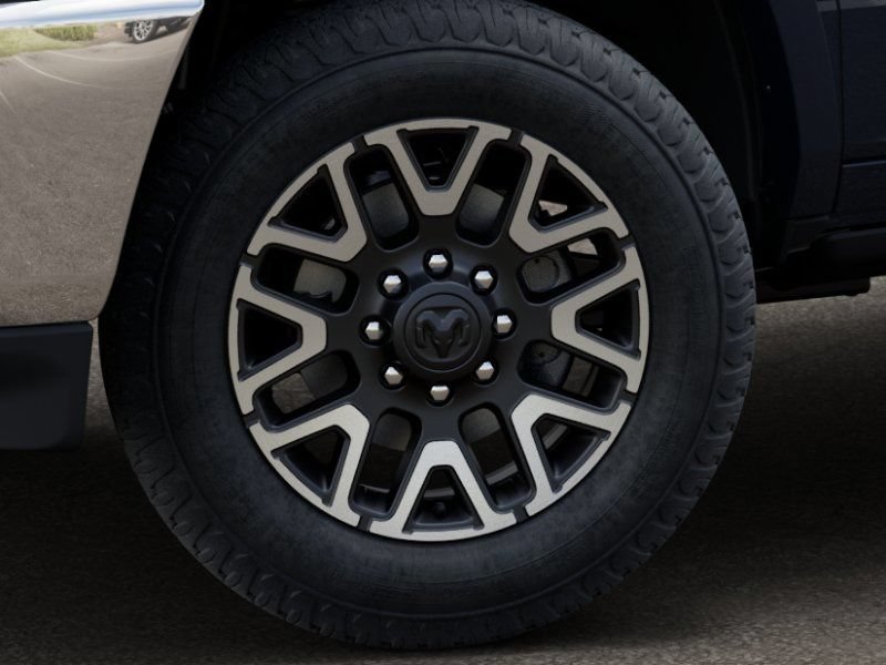 New 2025 RAM 2500 Limited AWD/4WD image 9