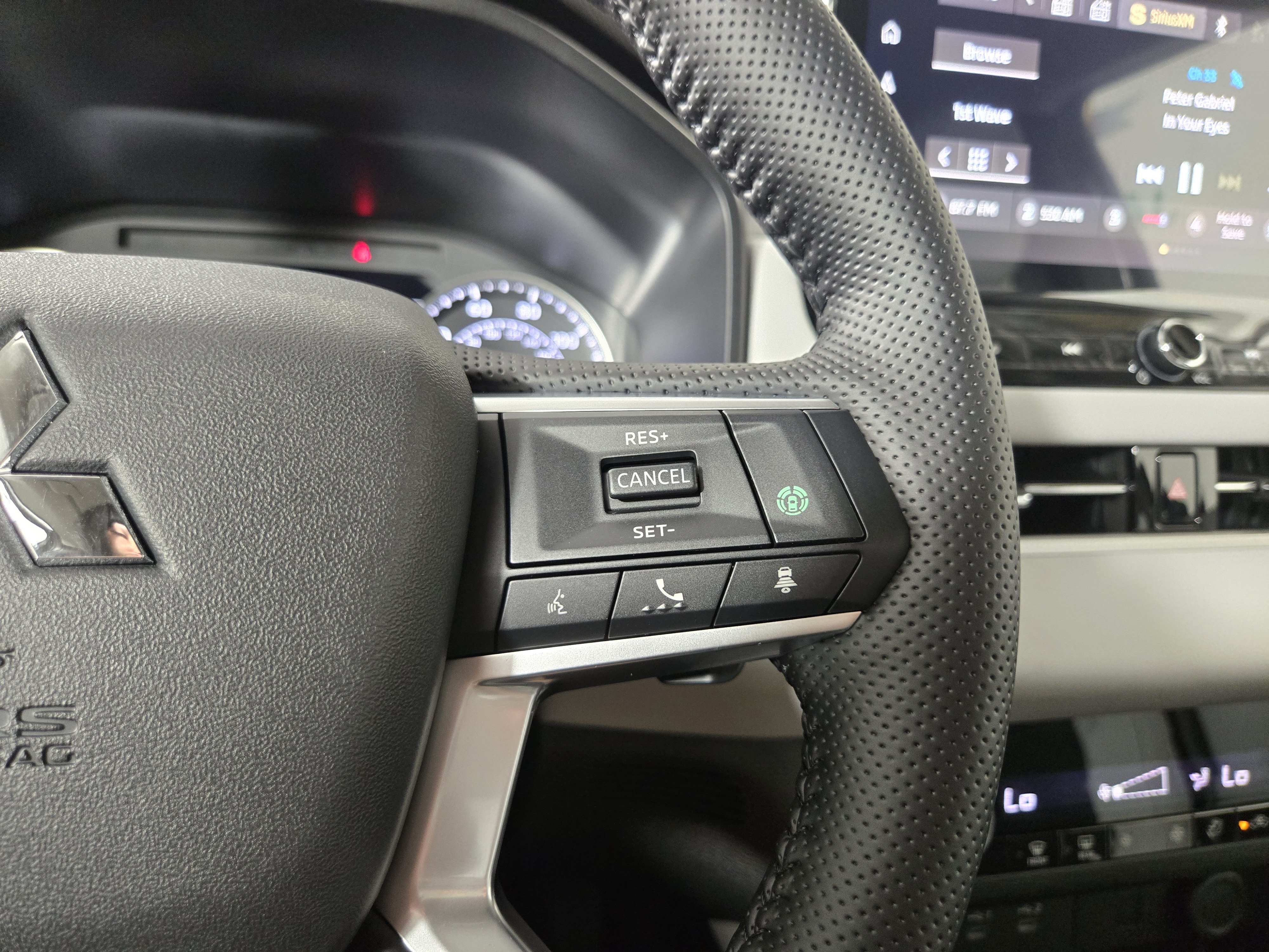 New 2026 Mitsubishi Outlander SE FWD image 16