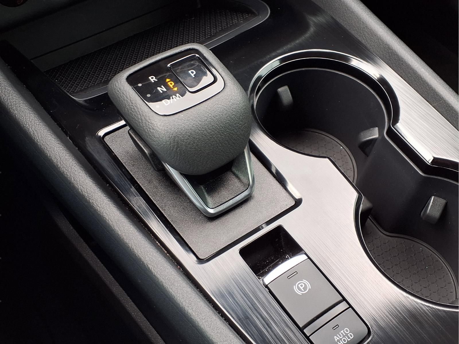 Used 2025 Nissan Rogue S image 19