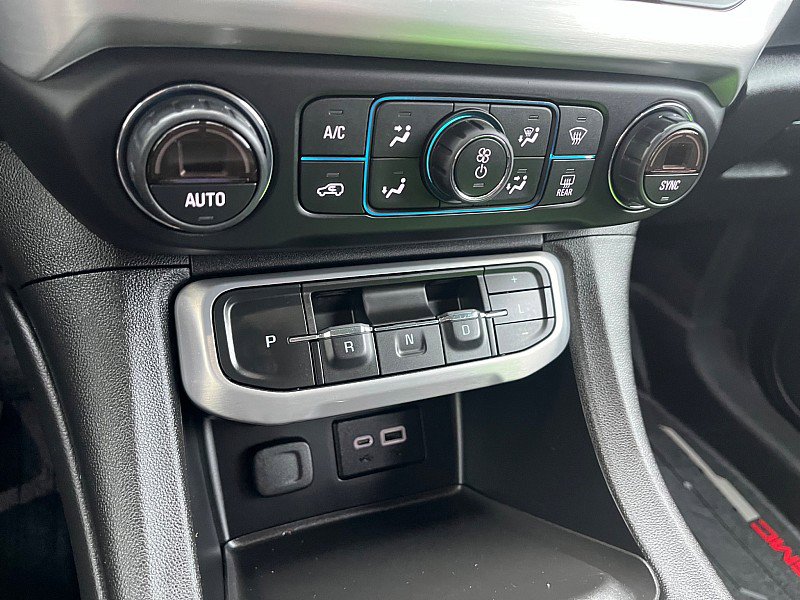 Used 2020 GMC Acadia SLE w/ Driver Convenience Package image 26