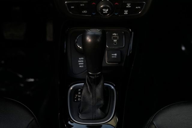 Used 2020 Jeep Compass Latitude image 38