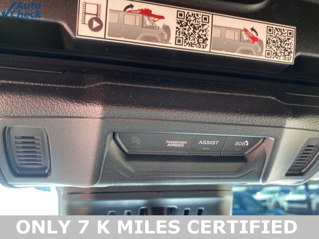 Used 2024 Jeep Wrangler Unlimited Sahara image 41