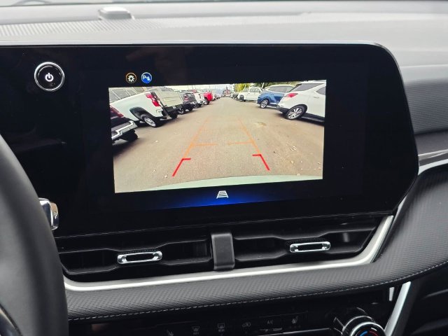 Used 2026 Chevrolet Equinox LT FWD image 25