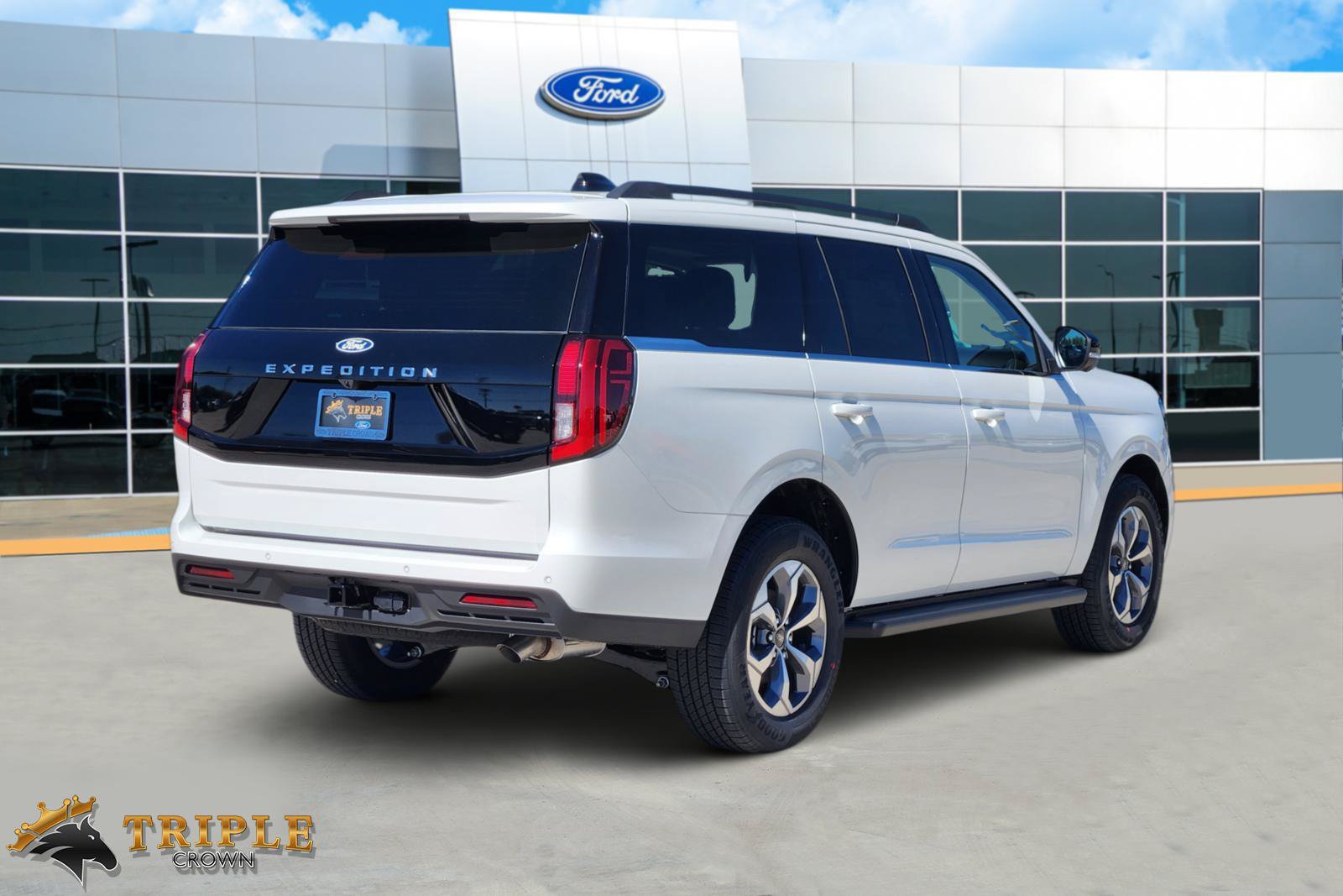 New 2027 Ford Expedition Active RWD image 5