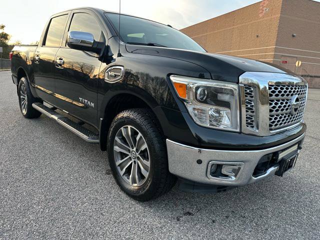 Used 2017 Nissan Titan SL image 33
