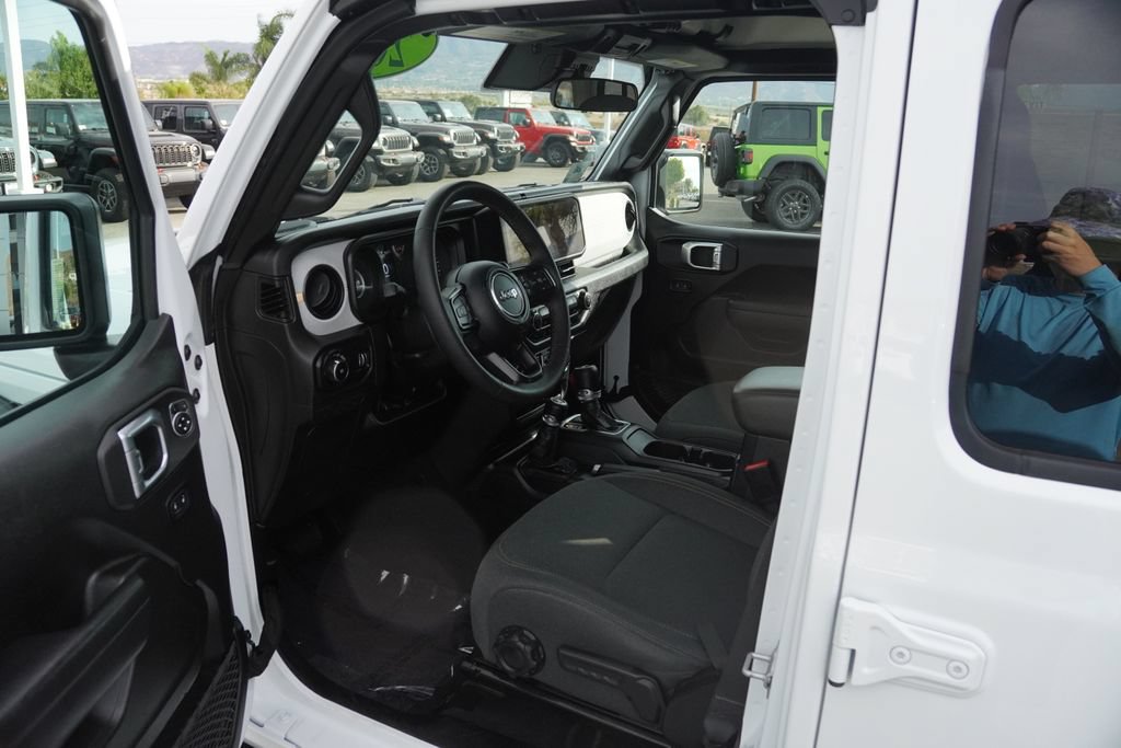 Certified 2025 Jeep Wrangler Unlimited Sport AWD/4WD image 28