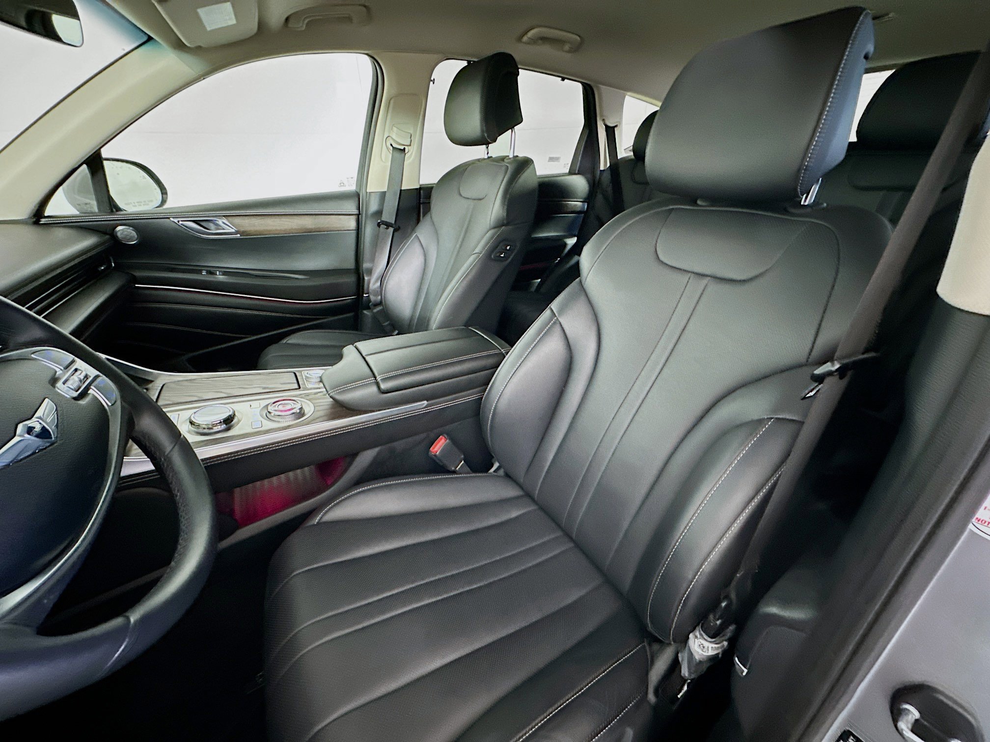 Used 2024 Genesis GV80 2.5T image 13