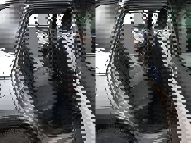 New 2026 Volkswagen Taos SE image 13