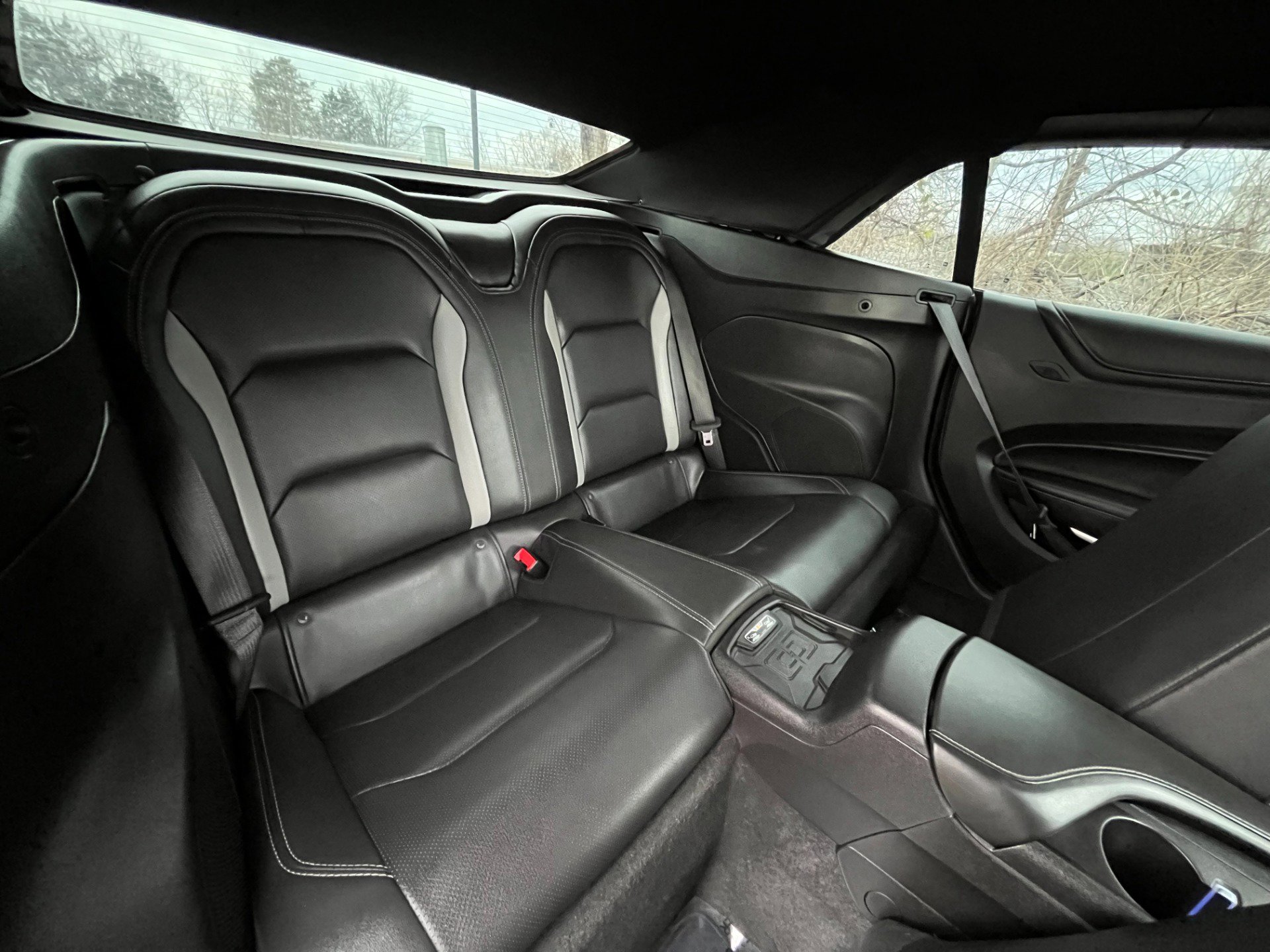 Used 2018 Chevrolet Camaro SS image 22