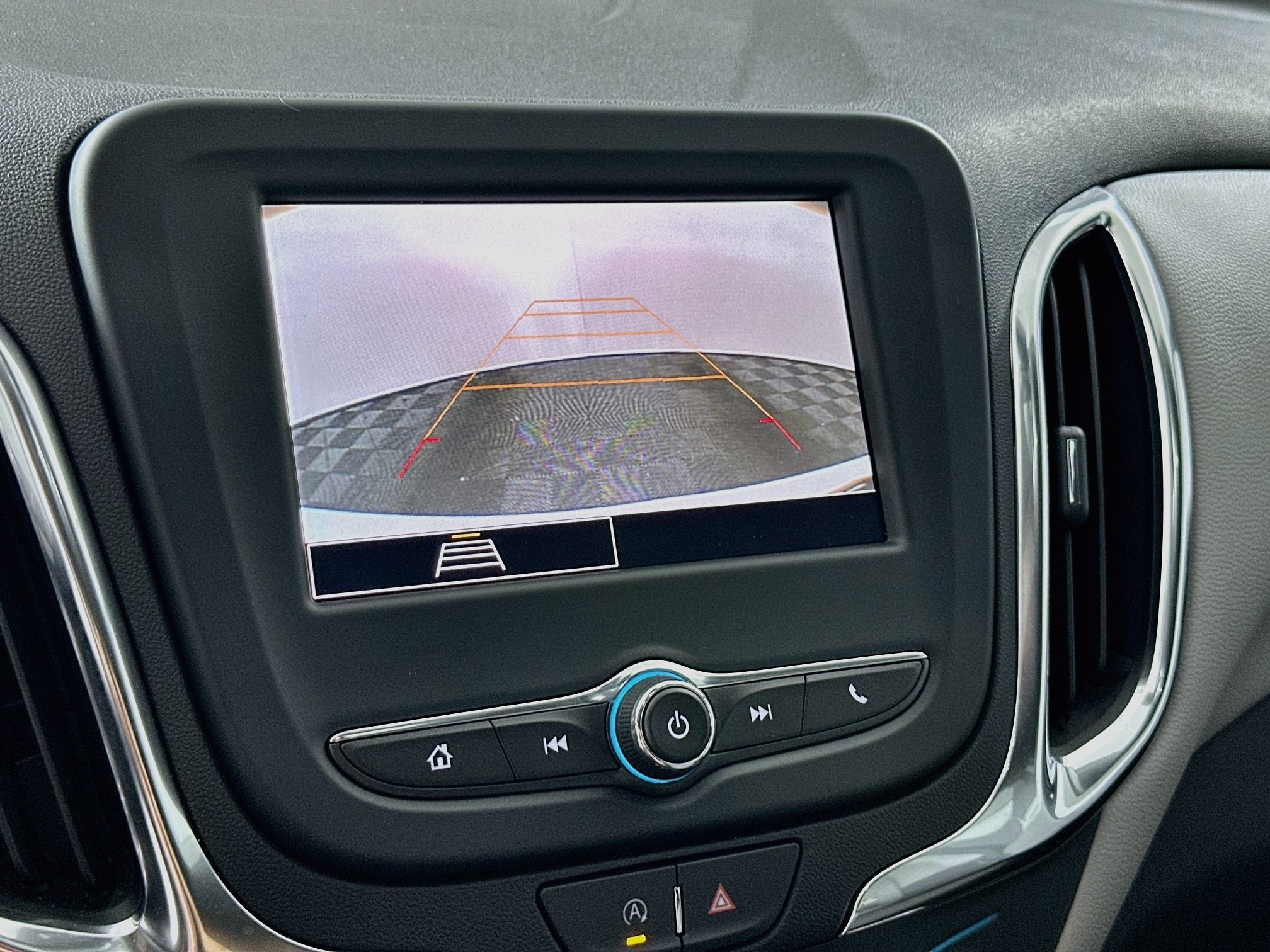 Used 2024 Chevrolet Equinox LS w/ LS Convenience Package FWD image 22