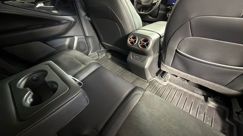 Used 2025 Chevrolet Blazer EV RS AWD/4WD image 30