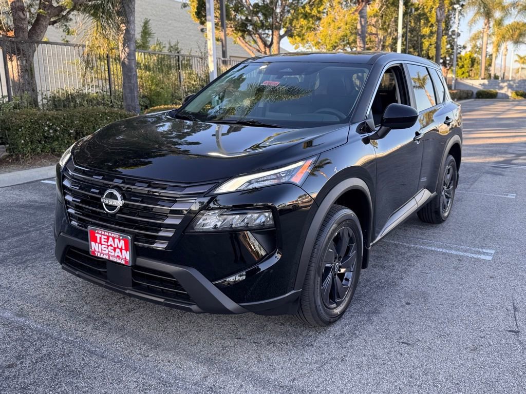 New 2026 Nissan Rogue SV image 4