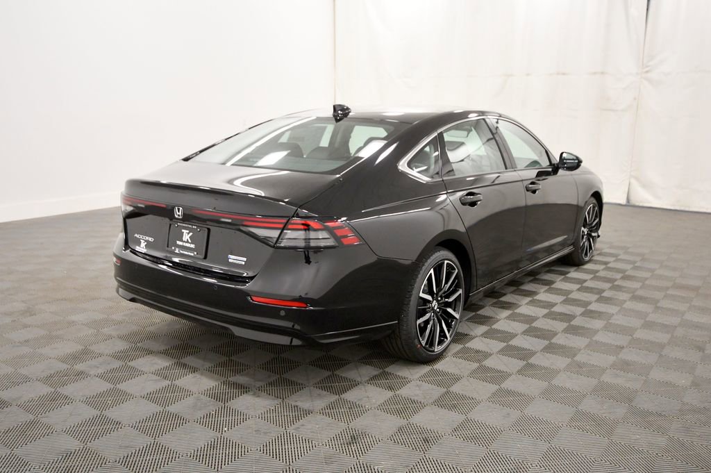 New 2026 Honda Accord Touring image 7