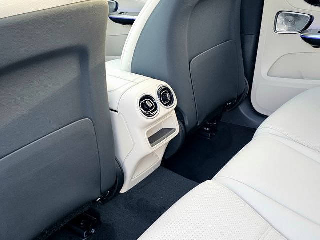 New 2026 Mercedes-Benz GLC 300 4MATIC image 23
